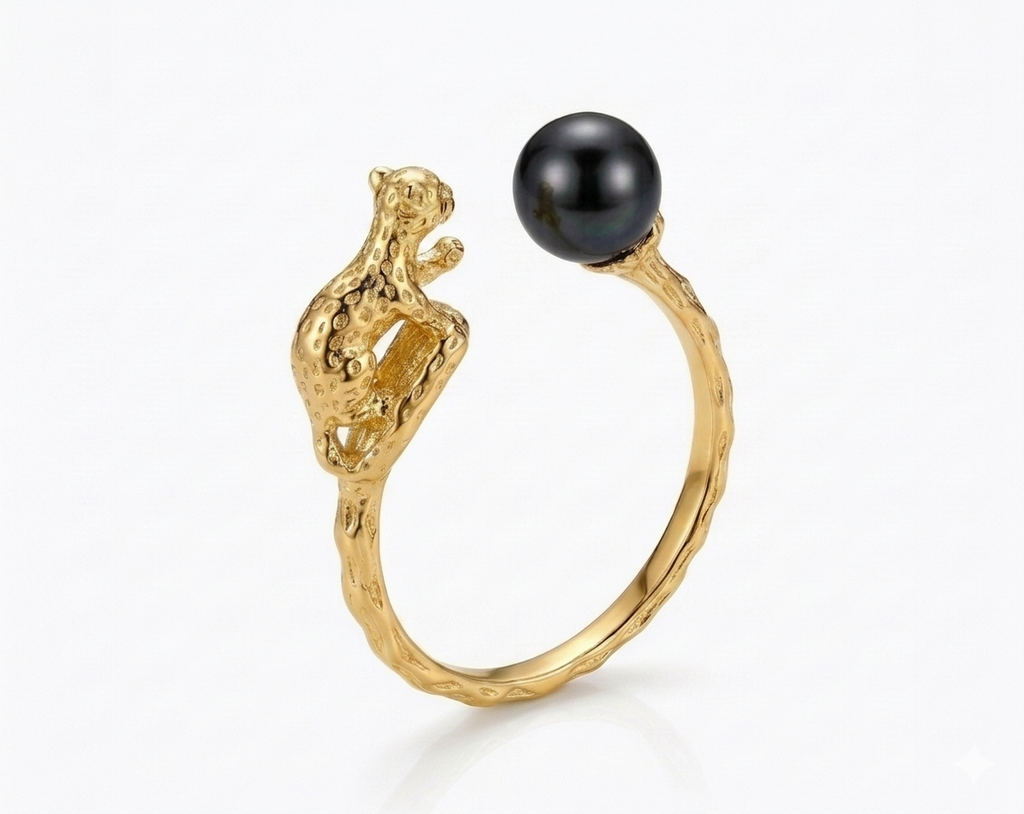 Cat's Cradle Ring — 18K Gold Plated with Hematite Stone