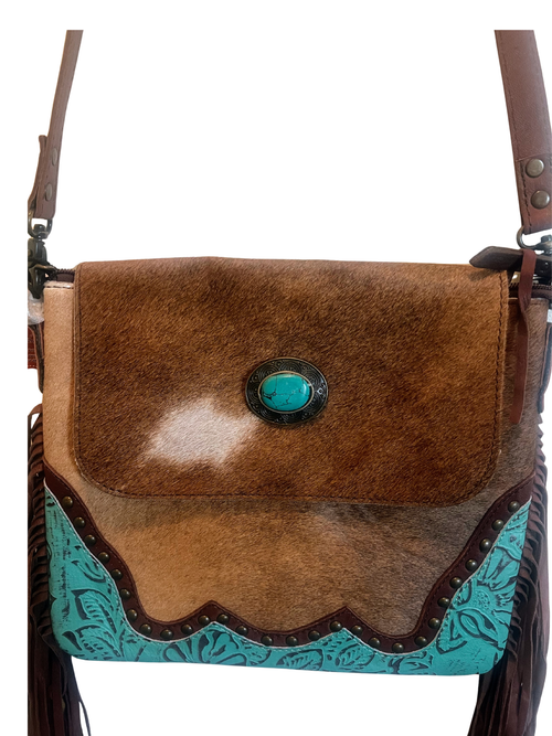 Bolsa crossbody cowhide café con turquesa - vista frontal fondo blanco